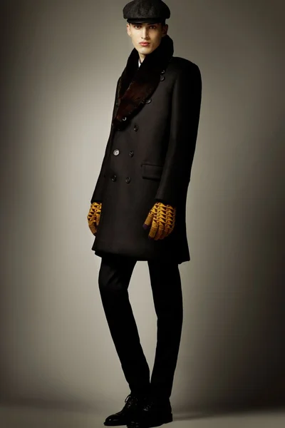 Look 3